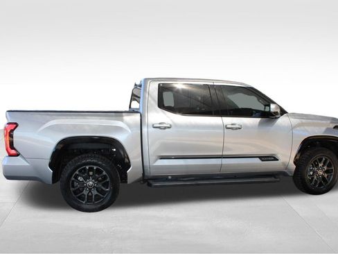 Used 2023 Toyota Tundra Platinum AWD/4WD image 21