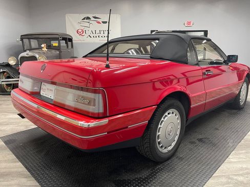 Used 1989 Cadillac Allante image 12