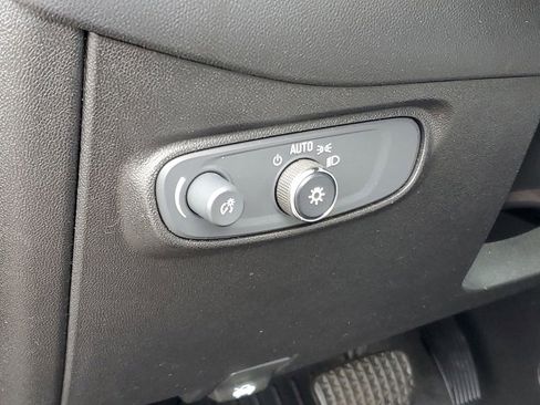 Used 2019 Chevrolet Equinox LS FWD image 8