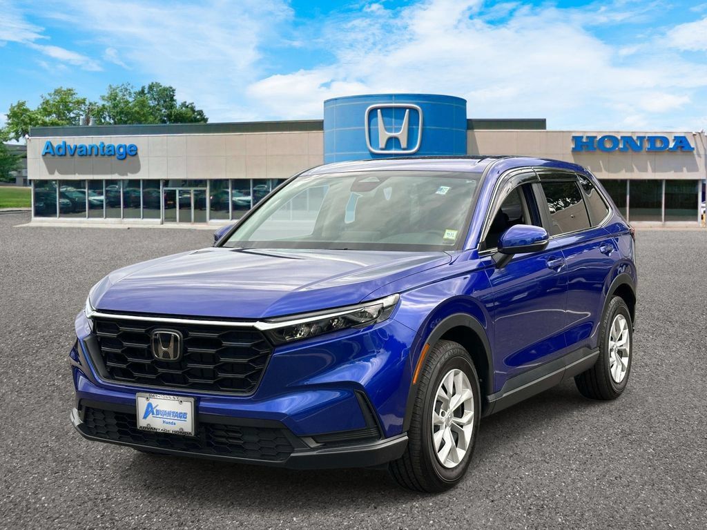 Used 2025 Honda CR-V LX image 2