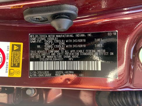 Used 2018 Toyota Highlander XLE AWD/4WD image 38