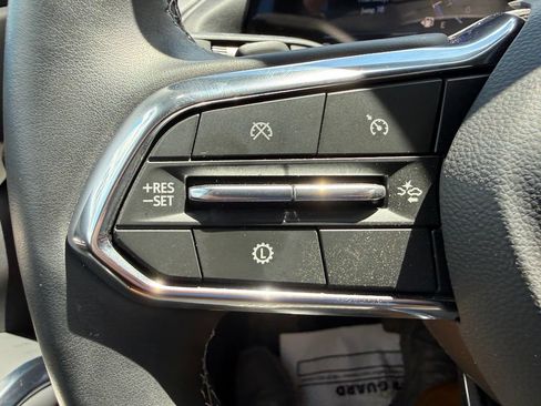 Used 2026 Chevrolet Traverse LT w/ Sun and Wheel Package AWD/4WD image 48