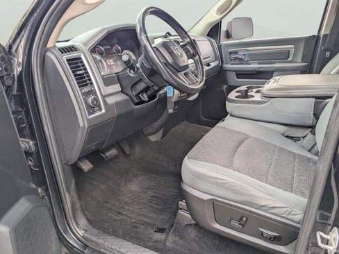 Used 2017 RAM 1500 Big Horn image 34