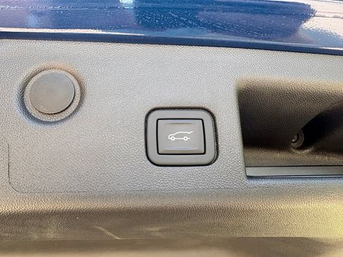 Used 2023 Chevrolet Equinox RS w/ RS Leather Package FWD image 58