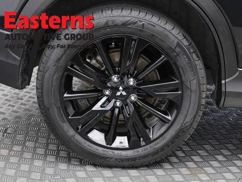 Used 2024 Mitsubishi Eclipse Cross AWD image 30