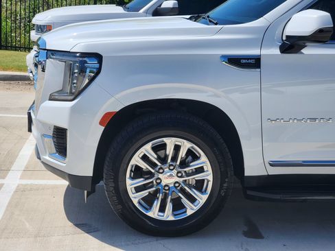 Used 2023 GMC Yukon SLT RWD image 10