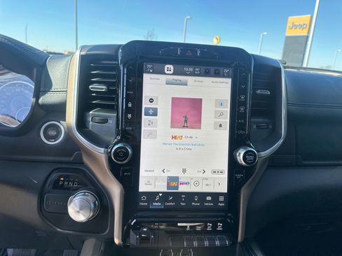 Used 2022 RAM 1500 Laramie w/ Laramie Southwest Edition image 14