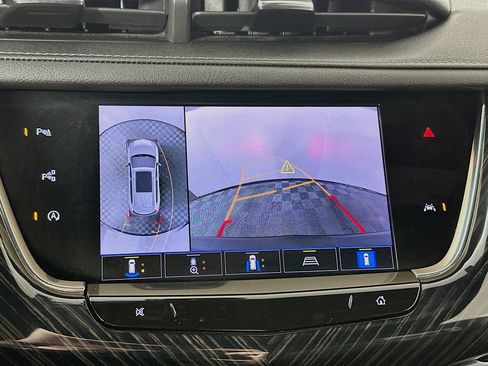 Used 2022 Cadillac XT6 Premium Luxury w/ Technology Package image 13