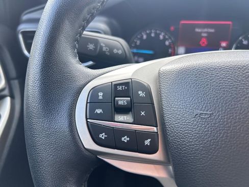 Used 2023 Ford Explorer Limited w/ Equipment Group 301A image 15