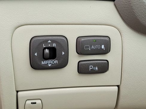 Used 2002 Lexus LS 430 RWD image 11