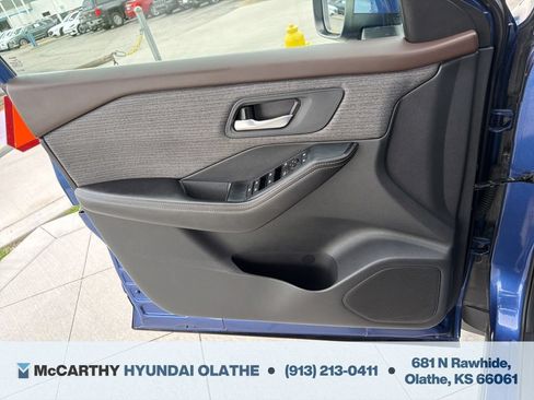 Used 2021 Nissan Rogue SV FWD image 30