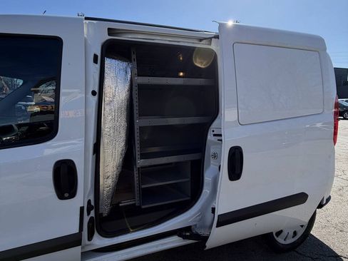 Used 2019 RAM ProMaster City Tradesman SLT FWD image 15