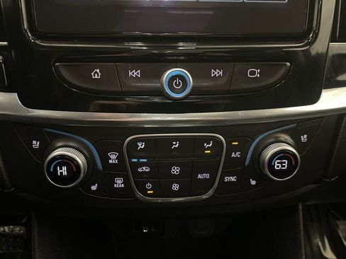 Used 2018 Chevrolet Traverse Premier w/ LPO, 'HIT The Road' Package AWD/4WD image 12