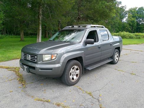 Used 2008 Honda Ridgeline RT image 2