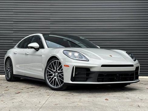 Certified 2026 Porsche Panamera 4 AWD/4WD image 9