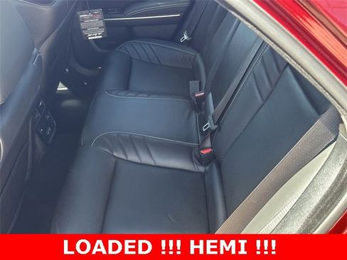 Used 2023 Chrysler 300 C image 31