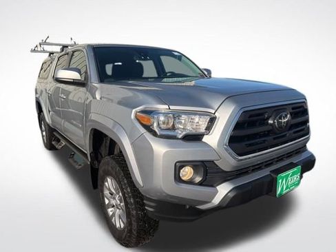 Used 2018 Toyota Tacoma SR5 image 7