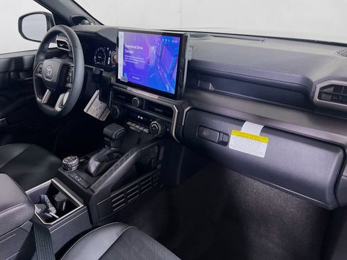 New 2026 Toyota 4Runner TRD Off-Road Premium AWD/4WD image 22