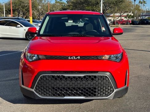 Certified 2025 Kia Soul LX image 7