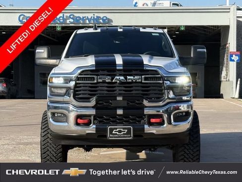 Used 2025 RAM 2500 Tradesman AWD/4WD image 3