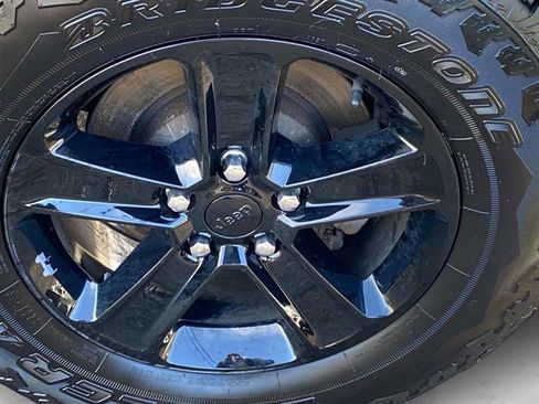 Used 2021 Jeep Wrangler Sport S image 28