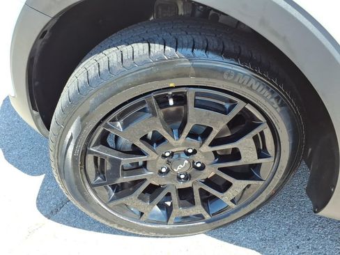 Used 2020 Kia Telluride SX w/ SX Prestige Package AWD/4WD image 23