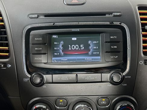 Used 2017 Kia Forte LX w/ LX Popular Package FWD image 19