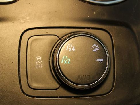 Used 2019 Chevrolet Traverse LT image 29