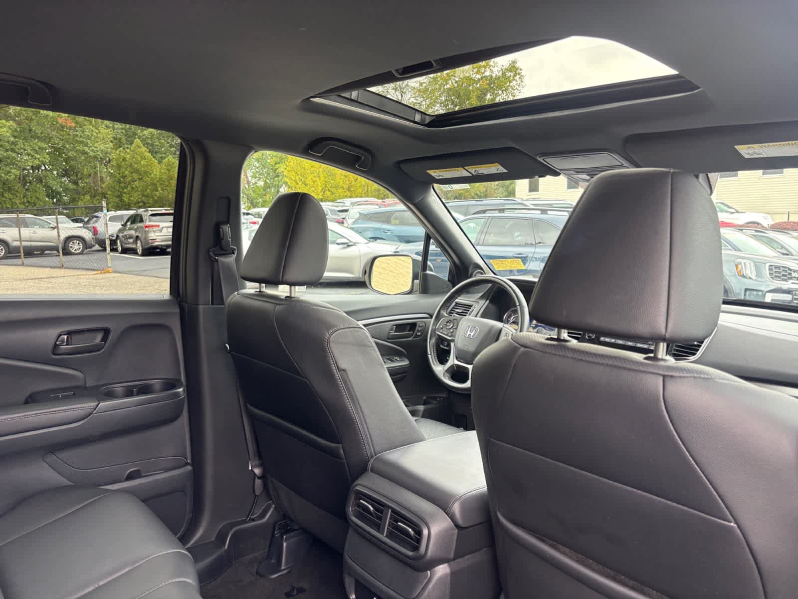 Used 2024 Honda Passport EX-L image 19