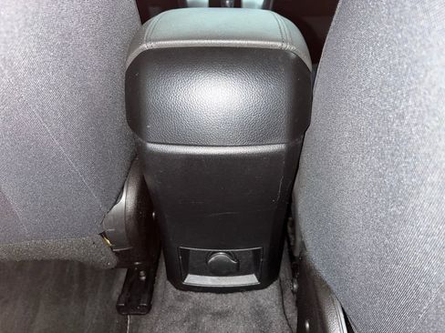 Used 2014 Chevrolet Cruze LT w/ Technology Package image 30