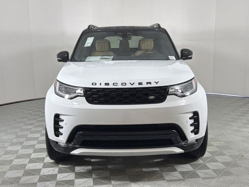 New 2026 Land Rover Discovery Dynamic SE image 8