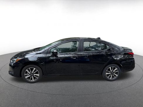 Used 2025 Nissan Versa SV FWD image 4