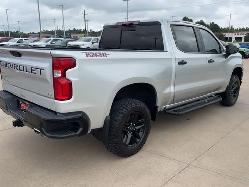 Used 2020 Chevrolet Silverado 1500 LT Trail Boss AWD/4WD image 7