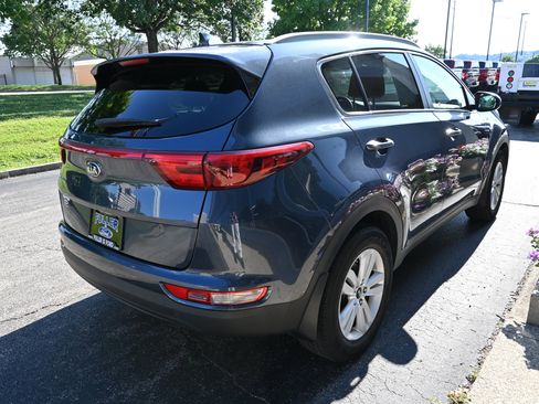 Used 2018 Kia Sportage LX w/ LX Popular Package AWD/4WD image 4