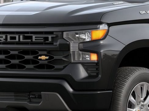 New 2026 Chevrolet Silverado 1500 Custom RWD image 5
