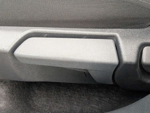 Used 2025 Nissan Kicks S AWD/4WD image 20
