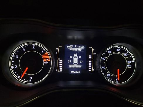 Used 2019 Jeep Cherokee Latitude Plus image 23