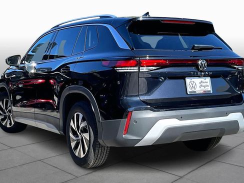 New 2026 Volkswagen Tiguan S image 12