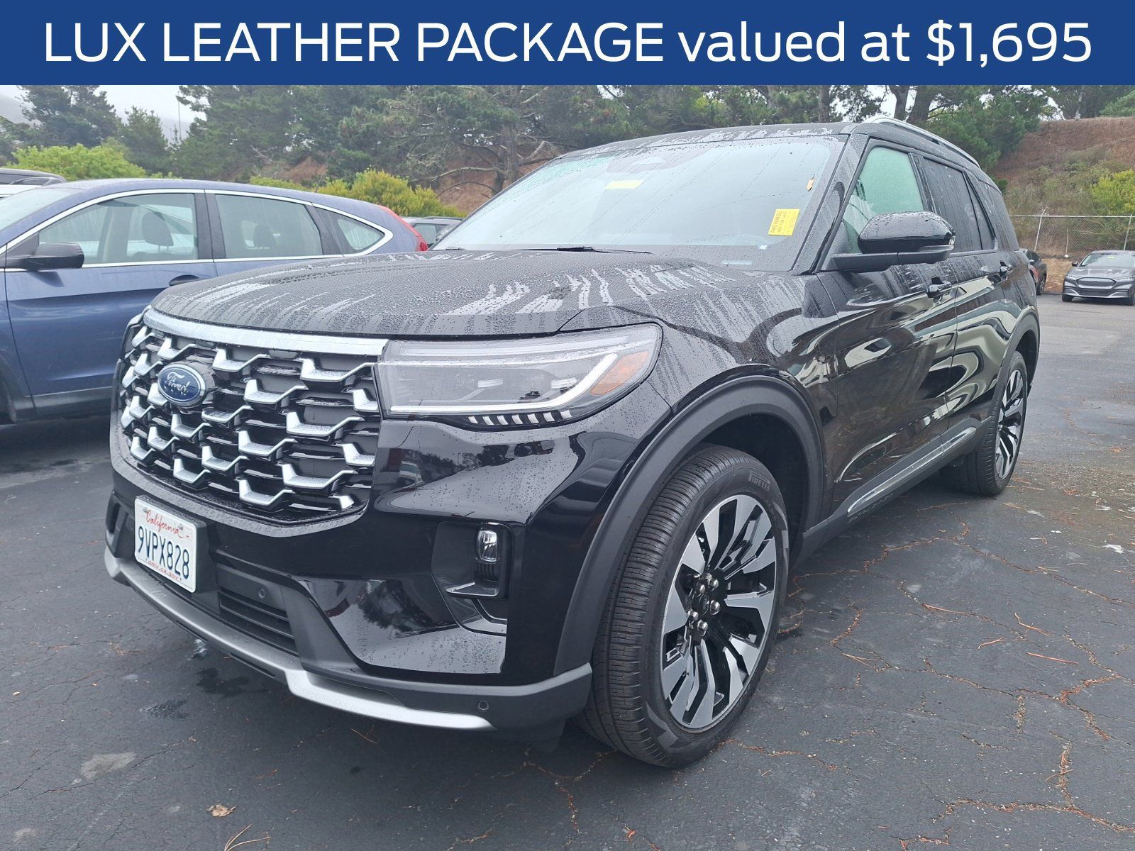 Used 2026 Ford Explorer Platinum w/ LUX Leather Package AWD/4WD image 4
