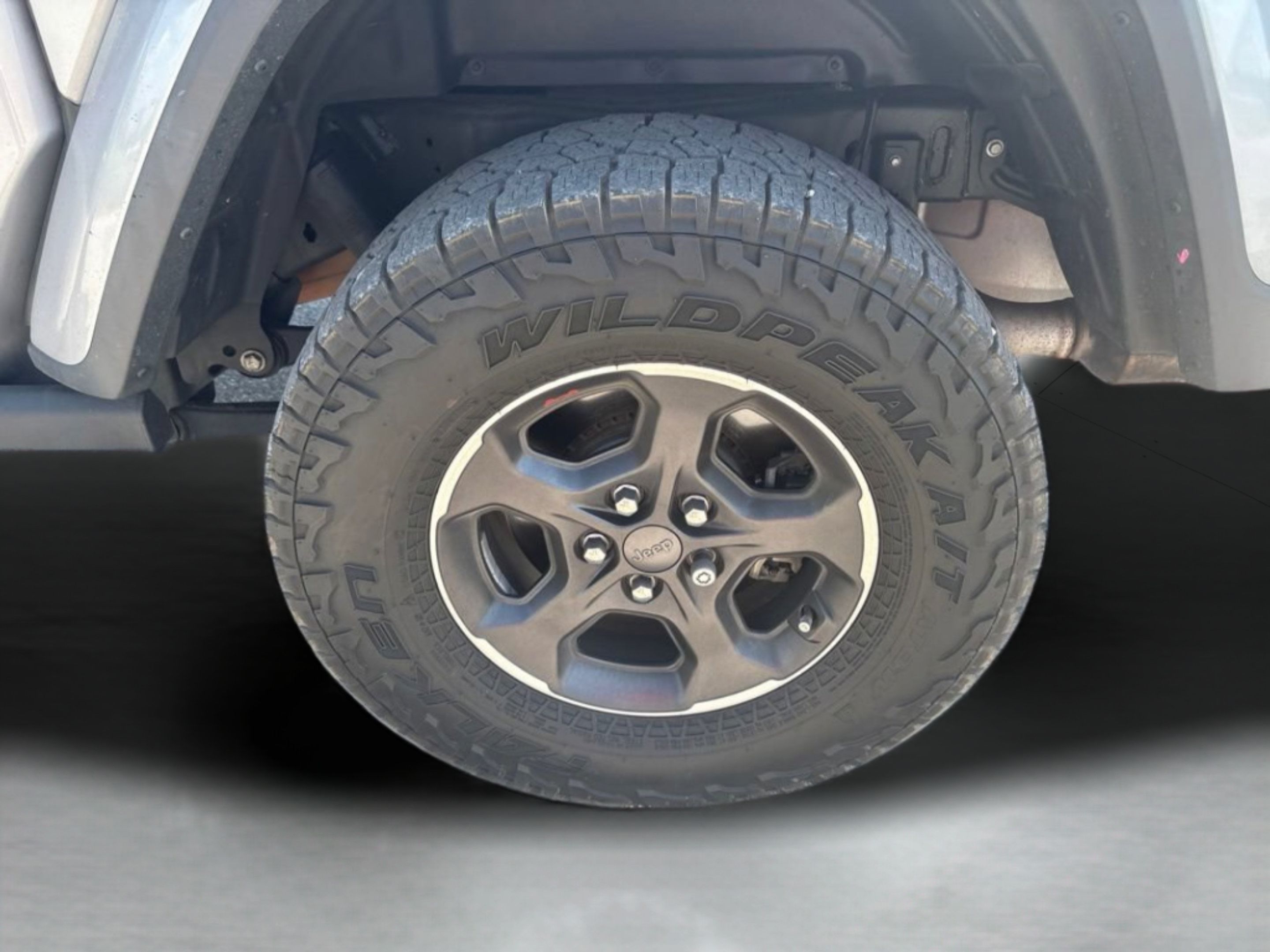 Used 2020 Jeep Gladiator Overland AWD/4WD image 32
