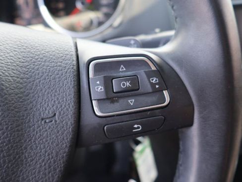 Used 2011 Volkswagen Golf TDI FWD image 21