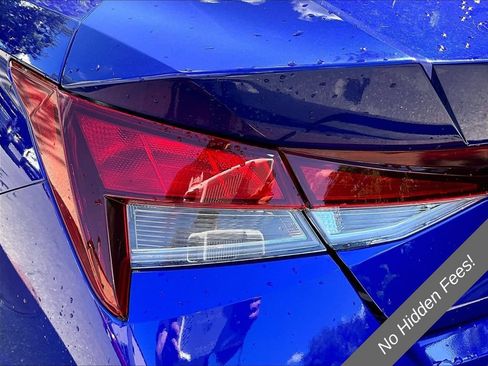 Used 2025 Hyundai Elantra SE FWD image 25
