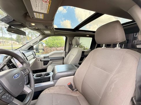 Used 2022 Ford F350 XLT w/ XLT Premium Package image 13