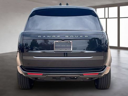 Used 2025 Land Rover Range Rover SE AWD/4WD image 4