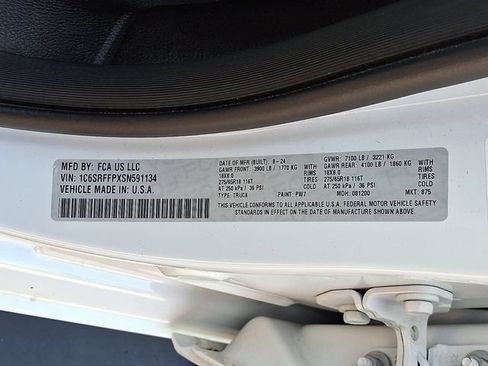 Used 2025 RAM 1500 Big Horn AWD/4WD image 30