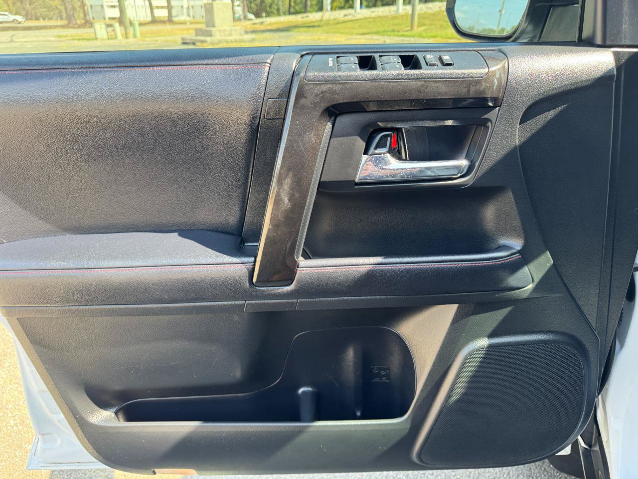 Used 2019 Toyota 4Runner TRD Off-Road Premium AWD/4WD image 26
