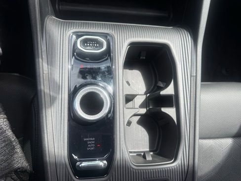 New 2026 Jeep Cherokee Overland w/ Advanced Pro Tech Group AWD/4WD image 26
