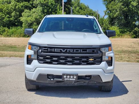Used 2024 Chevrolet Silverado 1500 Custom AWD/4WD image 2