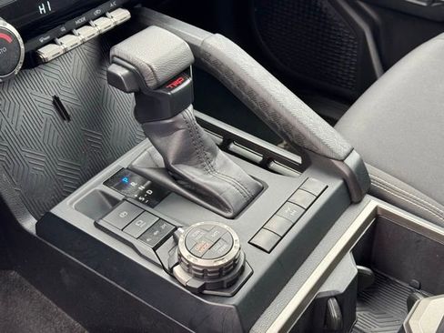Used 2024 Toyota Tacoma TRD Off-Road AWD/4WD image 18