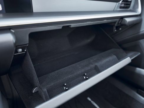 Used 2024 Porsche 911 Turbo image 77